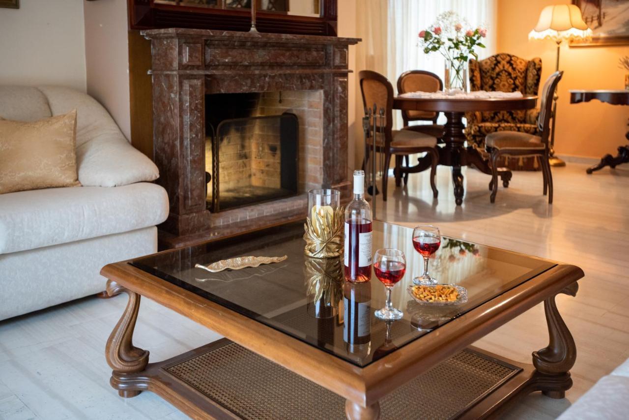Hector'S Flisvos Apartment Афины Экстерьер фото