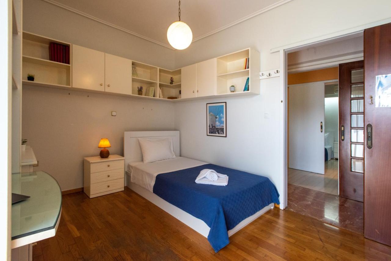 Hector'S Flisvos Apartment Афины Экстерьер фото