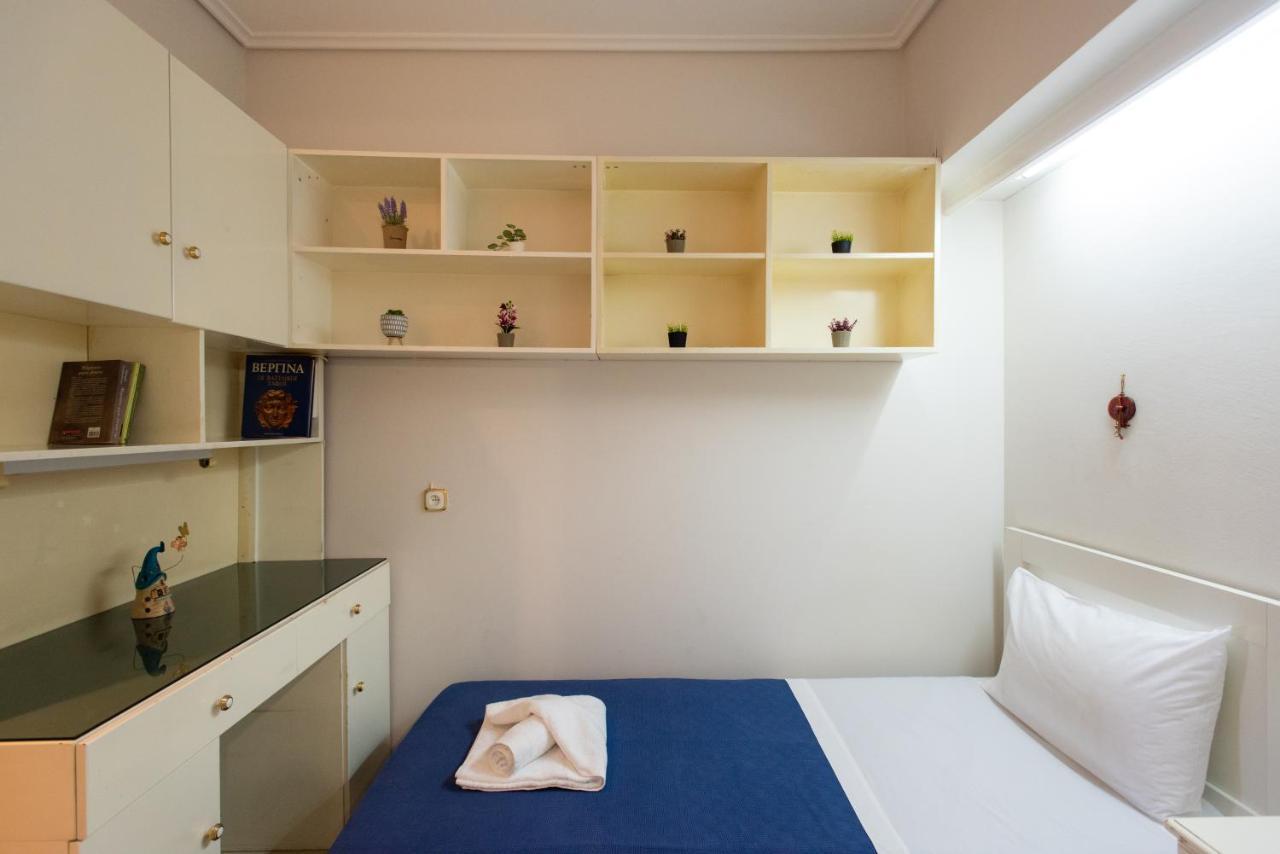 Hector'S Flisvos Apartment Афины Экстерьер фото